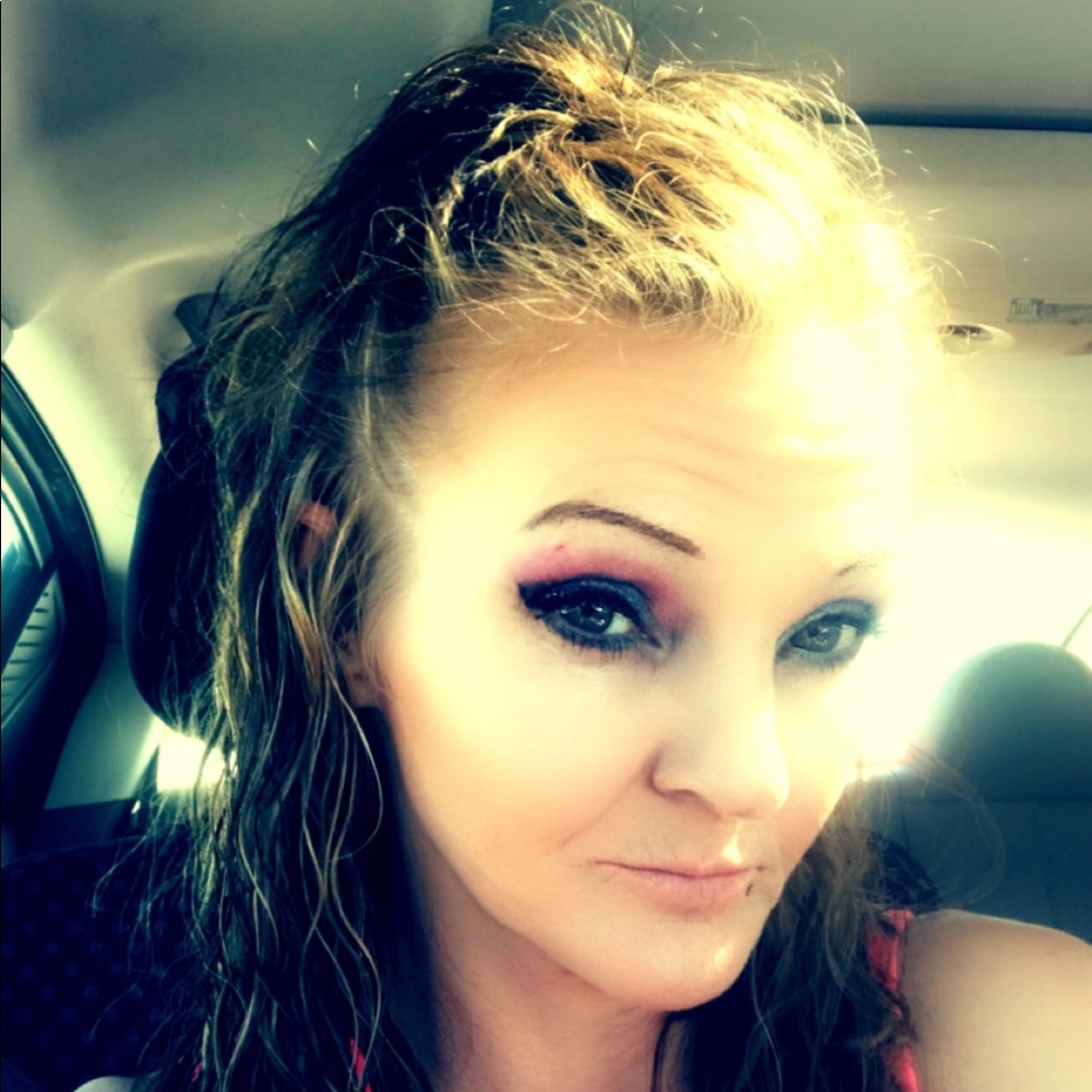 Meet your Posher, Melina